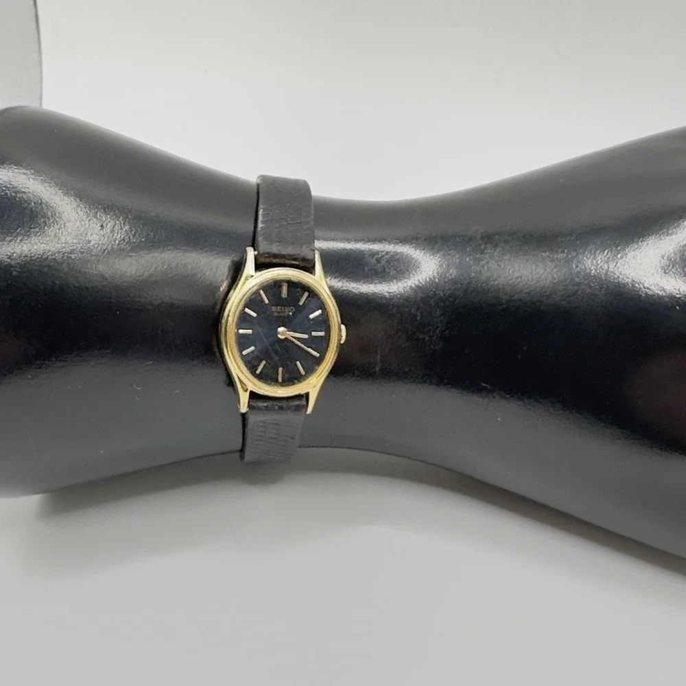 Vintage Seiko Womens Gold 20mm Case Quartz‎ Watch Leather Band -Working
